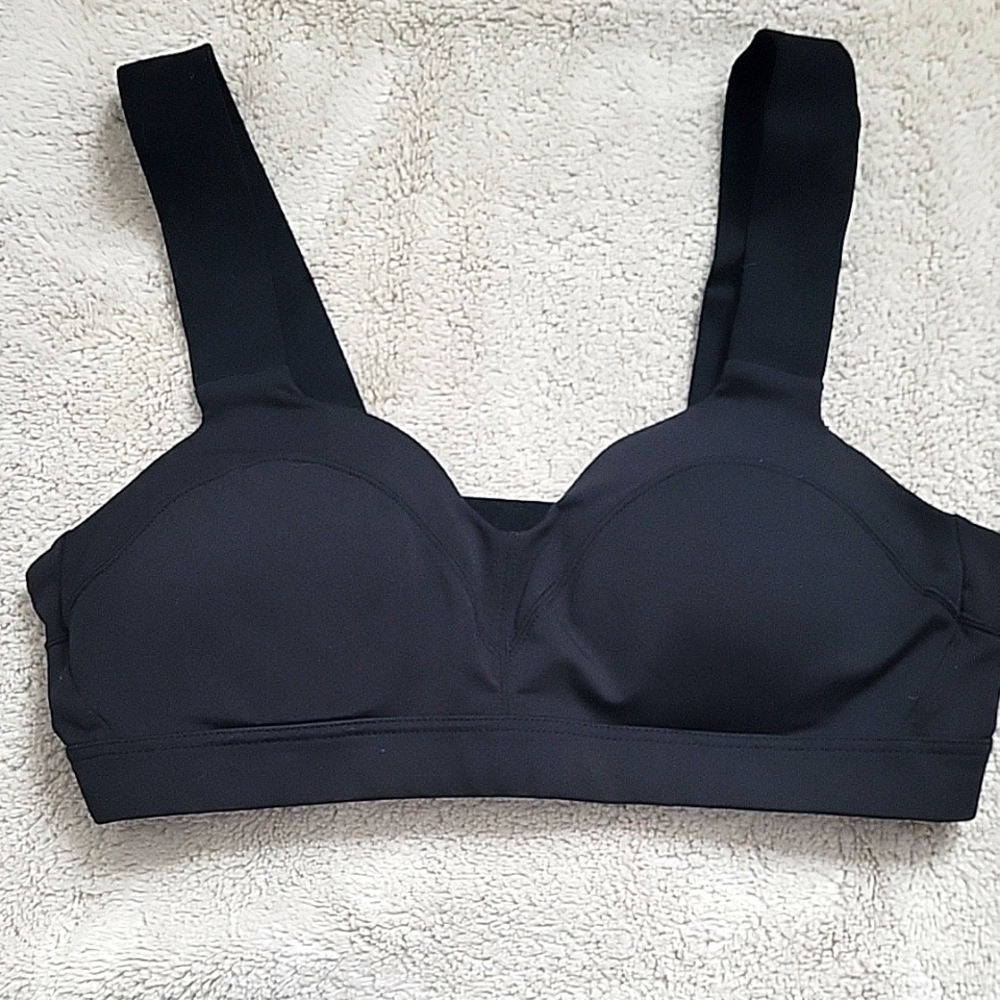 Brooks Hot Shot sports bra